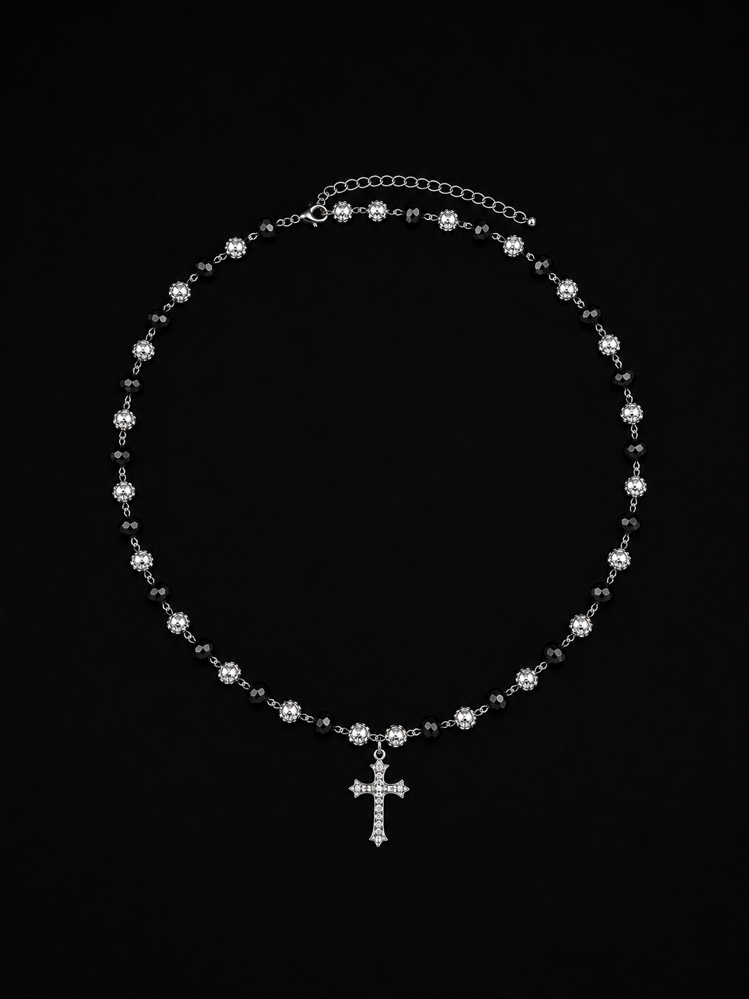 Le Fremét™ Pearl Cross Necklace